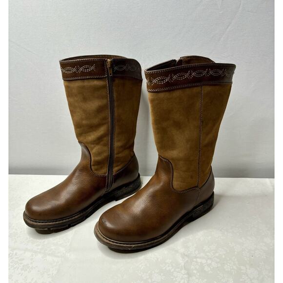 Mukluks Shoes - Muk Luks Women's Western Faux Leather Logger Whistler Boots Size 9. SEE PICS